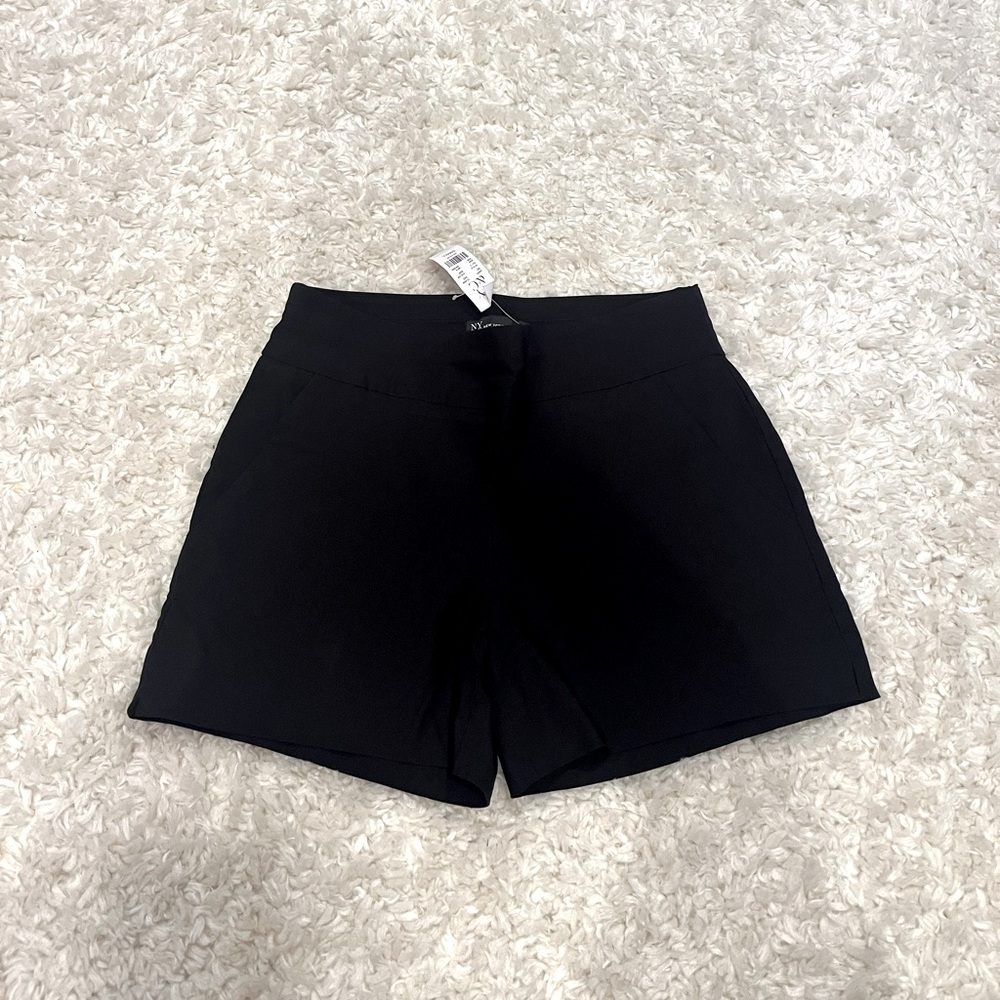 New York & Company black shorts